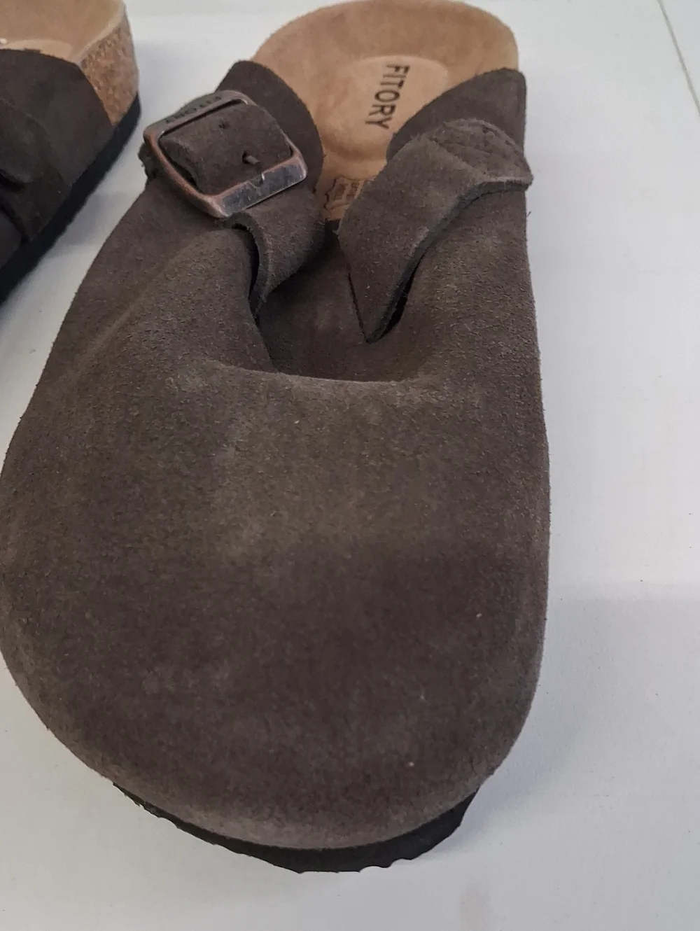 NWOT Mens Fitory Breathe Comfort Leathet Clogs